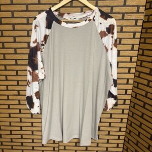 Prissy Jane Gray Cow Print Raglan Tee‎ Size 3X